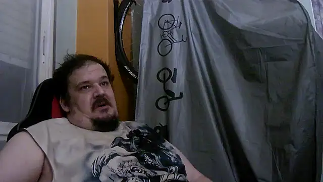 porkorossy online show from May 25, 2026, 9:13 pm
