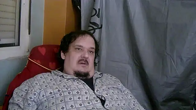 Snapshot of porkorossy chatting on January 8, 2026, 10:38 pm porkorossy online show from January 8, 2026, 10:38 pm