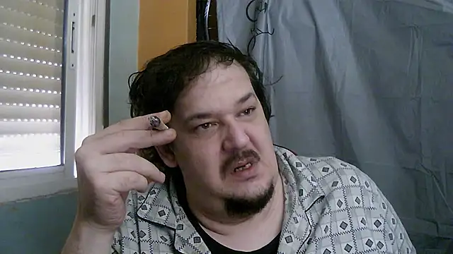 Snapshot of porkorossy chatting on January 8, 2026, 8:31 am porkorossy online show from January 8, 2026, 8:31 am