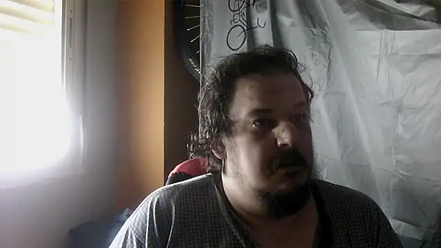 porkorossy online show from March 8, 2026, 9:01 am