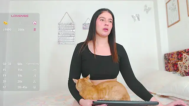 Snapshot of verocute7 chatting on November 11, 2025, 2:06 am verocute7 online show from November 11, 2025, 2:06 am