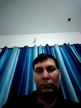 Snapshot of ZIMMY25 chatting on October 27, 2025, 7:04 pm ZIMMY25 online show from October 27, 2025, 7:04 pm