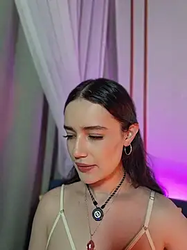 Snapshot of Kate_Amaretto_ chatting on June 26, 2026, 1:33 am Kate Amaretto online show from June 26, 2026, 1:33 am