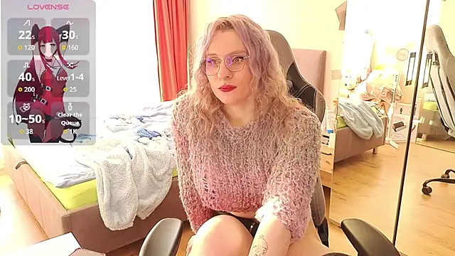 Snapshot of Lori_Myaf chatting on September 10, 2025, 2:38 pm Lori Myaf online show from September 10, 2025, 2:38 pm