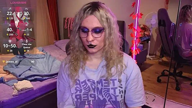 Lori Myaf online show from November 13, 2025, 3:05 pm