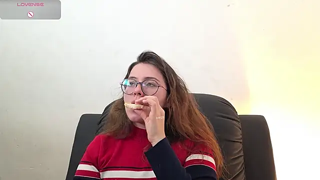 irinasweet27 online show from September 11, 2025, 1:44 pm