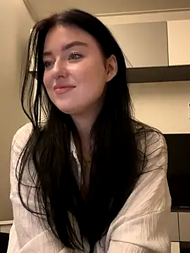 Angela Fosterr online show from October 31, 2025, 4:25 pm