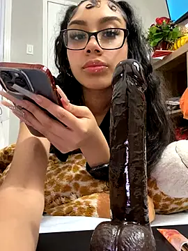 Snapshot of badbaby187 chatting on October 21, 2025, 8:41 pm badbaby187 online show from October 21, 2025, 8:41 pm