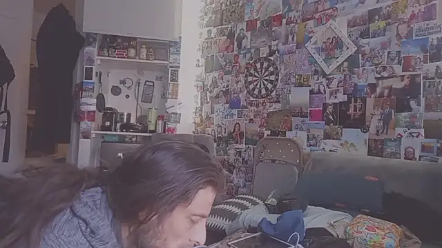 Snapshot of DownstairsSky chatting on March 2, 2025, 3:08 pm DownstairsSky online show from March 2, 2025, 3:08 pm