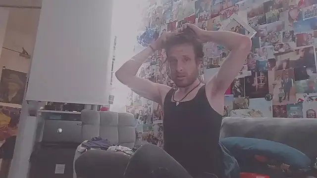 Snapshot of DownstairsSky chatting on February 26, 2025, 3:14 am DownstairsSky online show from February 26, 2025, 3:14 am