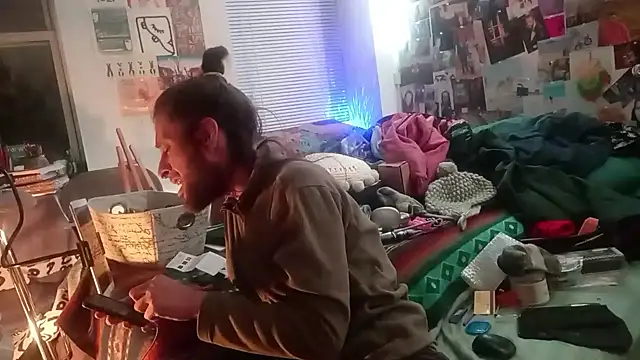 Snapshot of DownstairsSky chatting on January 11, 2025, 1:06 am DownstairsSky online show from January 11, 2025, 1:06 am