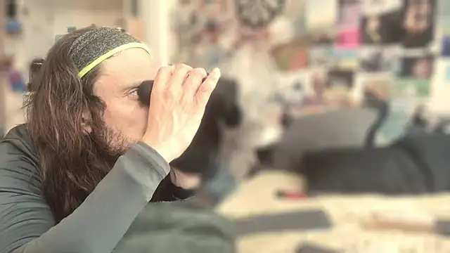 Snapshot of DownstairsSky chatting on October 13, 2025, 5:47 pm DownstairsSky online show from October 13, 2025, 5:47 pm