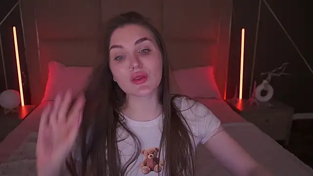 EmmyCharmm online show from March 24, 2026, 6:35 am