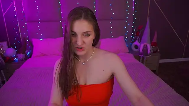 EmmyCharmm online show from December 18, 2025, 6:29 am