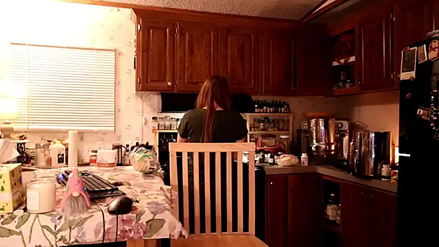 Snapshot of xxpixeyxx chatting on February 16, 2026, 10:58 am xxpixeyxx online show from February 16, 2026, 10:58 am