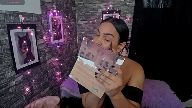 Andrys  online show from November 20, 2025, 9:47 pm