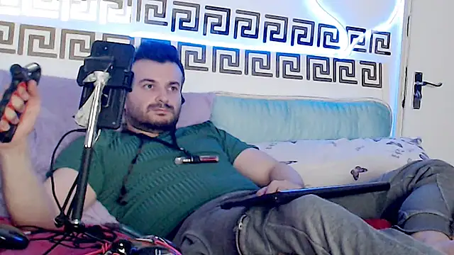 Snapshot of erotico69xxx chatting on November 1, 2025, 12:28 am erotico69xxx online show from November 1, 2025, 12:28 am