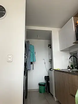 Ameellie online show from November 4, 2025, 2:32 pm