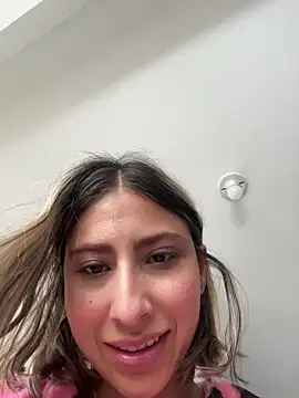 Ameellie online show from December 4, 2025, 3:00 pm