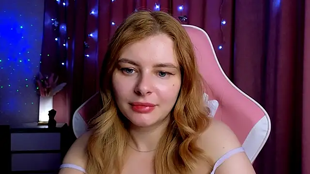 Snapshot of Day-off chatting on October 4, 2025, 3:30 am Day-off online show from October 4, 2025, 3:30 am