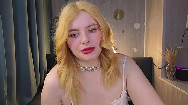 Snapshot of Day-off chatting on May 11, 2026, 3:30 am Day-off online show from May 11, 2026, 3:30 am