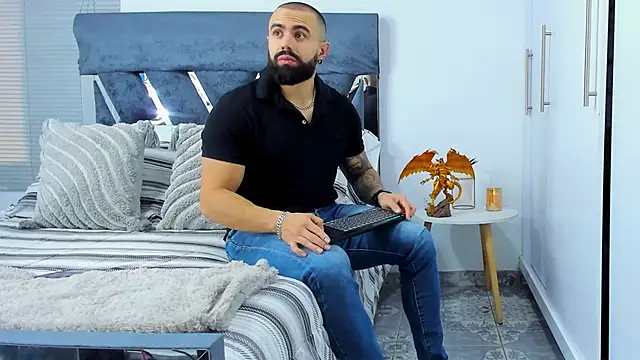 Snapshot of Zack_Froone chatting on February 23, 2026, 1:44 pm Zack Froone online show from February 23, 2026, 1:44 pm