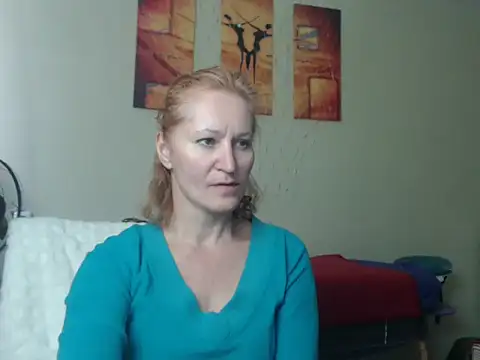 Snapshot of AmellyGrand chatting on April 23, 2026, 1:35 pm AmellyGrand online show from April 23, 2026, 1:35 pm