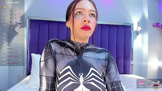 Snapshot of SaraRiley chatting on October 31, 2025, 11:22 pm SaraRiley online show from October 31, 2025, 11:22 pm