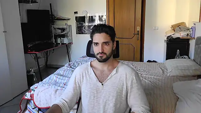 Snapshot of Alexox02 chatting on December 14, 2025, 11:16 am Alexox02 online show from December 14, 2025, 11:16 am