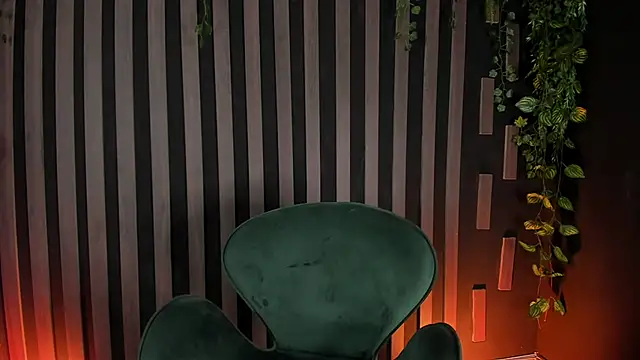Snapshot of Kleeopatra_ chatting on February 7, 2025, 7:17 pm Kleeopatra online show from February 7, 2025, 7:17 pm