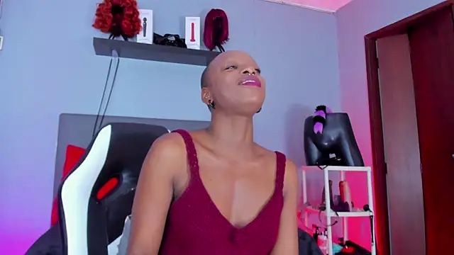 Snapshot of Coco_Kiss chatting on November 11, 2025, 7:08 pm Coco Kiss online show from November 11, 2025, 7:08 pm