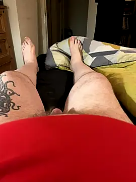 Snapshot of chatting on November 3, 2025, 9:07 pm online show from November 3, 2025, 9:07 pm