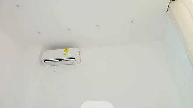 mollyrivera online show from March 28, 2026, 9:49 pm