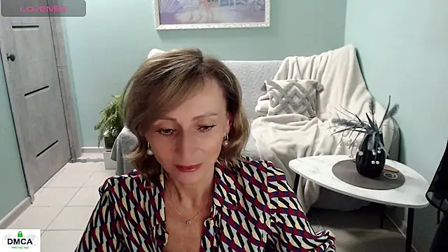 Snapshot of HornyMilf_777 chatting on June 17, 2026, 8:03 am HornyMilf 777 online show from June 17, 2026, 8:03 am