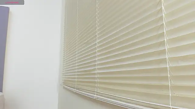 Snapshot of _Molly_rosse_ chatting on October 31, 2025, 11:51 am Molly rosse online show from October 31, 2025, 11:51 am