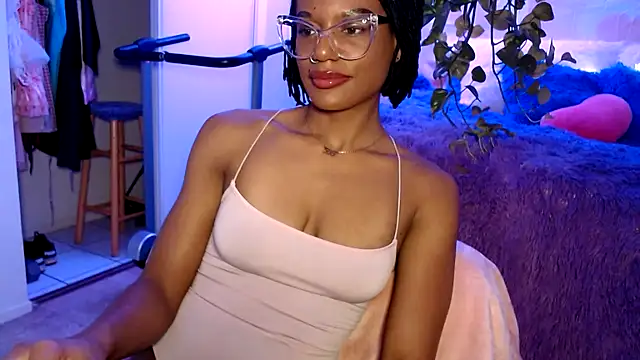 Snapshot of CocoSage chatting on January 9, 2026, 11:00 pm CocoSage online show from January 9, 2026, 11:00 pm