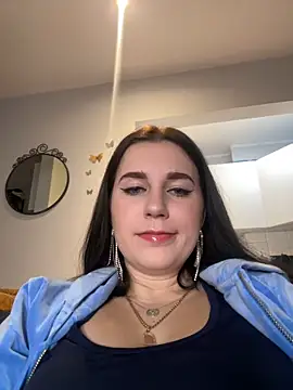 Snapshot of Teylor_Love chatting on December 18, 2024, 3:55 pm Teylor Love online show from December 18, 2024, 3:55 pm