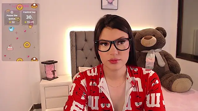 Snapshot of Nicols66 chatting on November 28, 2025, 10:21 pm Nicols66 online show from November 28, 2025, 10:21 pm