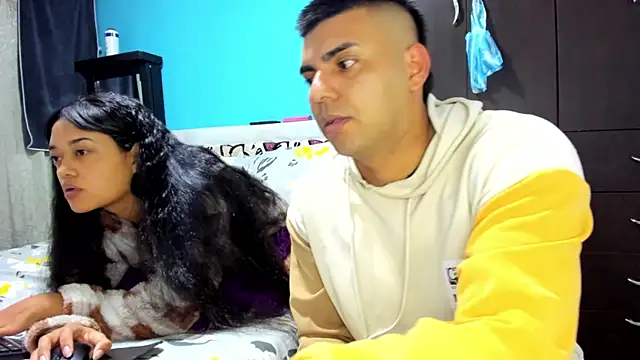 Snapshot of 2ScarletandRyan8 chatting on November 7, 2025, 9:58 am 2ScarletandRyan8 online show from November 7, 2025, 9:58 am