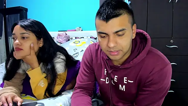 Snapshot of 2ScarletandRyan8 chatting on October 29, 2025, 10:03 am 2ScarletandRyan8 online show from October 29, 2025, 10:03 am