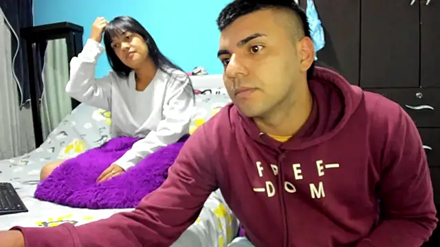 Snapshot of 2ScarletandRyan8 chatting on November 14, 2025, 9:57 am 2ScarletandRyan8 online show from November 14, 2025, 9:57 am