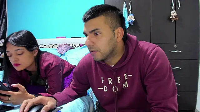 2ScarletandRyan8 online show from January 16, 2026, 9:57 am