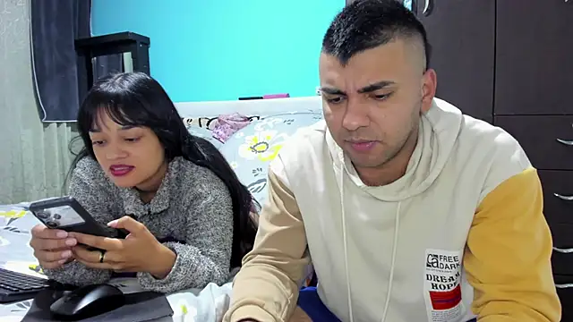 Snapshot of 2ScarletandRyan8 chatting on November 22, 2025, 10:03 am 2ScarletandRyan8 online show from November 22, 2025, 10:03 am