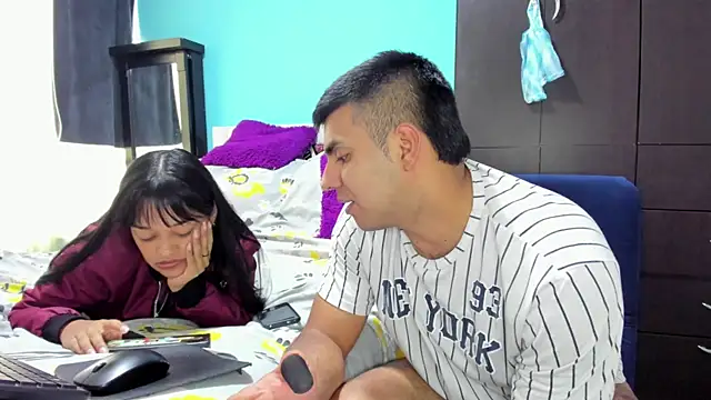 Snapshot of 2ScarletandRyan8 chatting on November 20, 2025, 1:12 pm 2ScarletandRyan8 online show from November 20, 2025, 1:12 pm