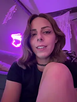 Snapshot of Mia_Railey chatting on November 1, 2025, 3:02 am Mia Railey online show from November 1, 2025, 3:02 am