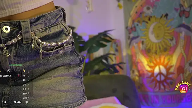 antonella maitt1 online show from November 7, 2025, 2:49 am