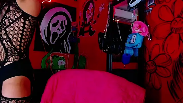 HugeDanex online show from February 19, 2026, 6:27 pm