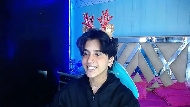 Snapshot of alex_477 chatting on December 1, 2025, 11:33 am alex 477 online show from December 1, 2025, 11:33 am