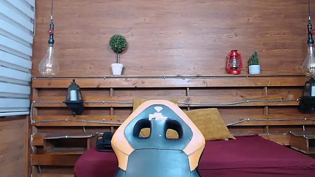 Snapshot of alex_477 chatting on October 22, 2025, 11:31 am alex 477 online show from October 22, 2025, 11:31 am