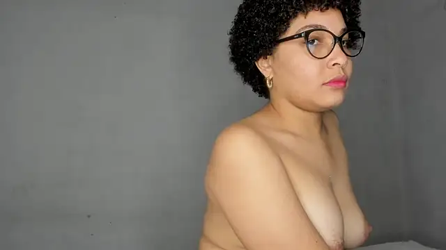 Jade Dorthini online show from November 15, 2025, 10:03 pm